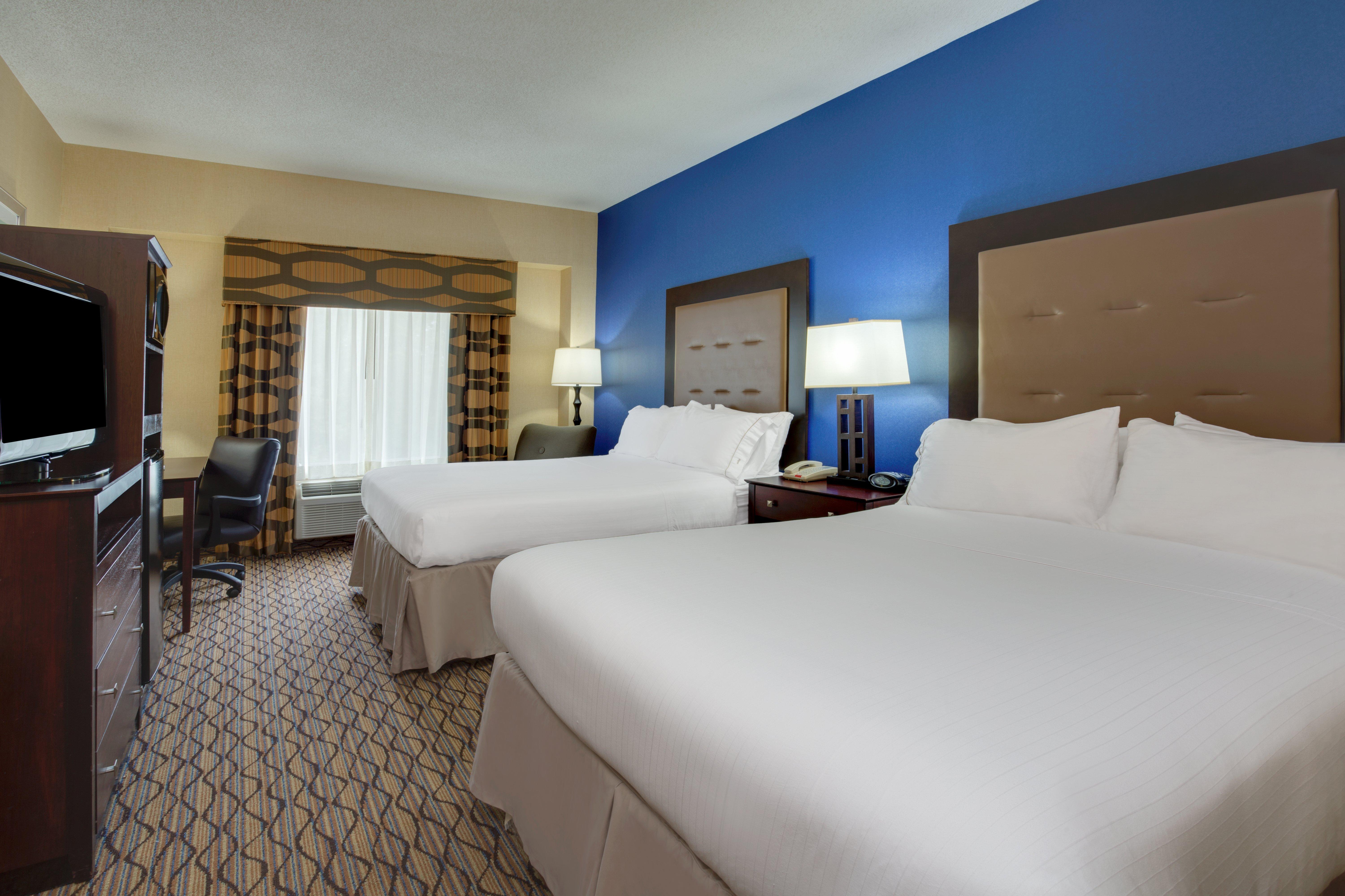 Holiday Inn Express Tower Center New Brunswick By Ihg East Brunswick Extérieur photo