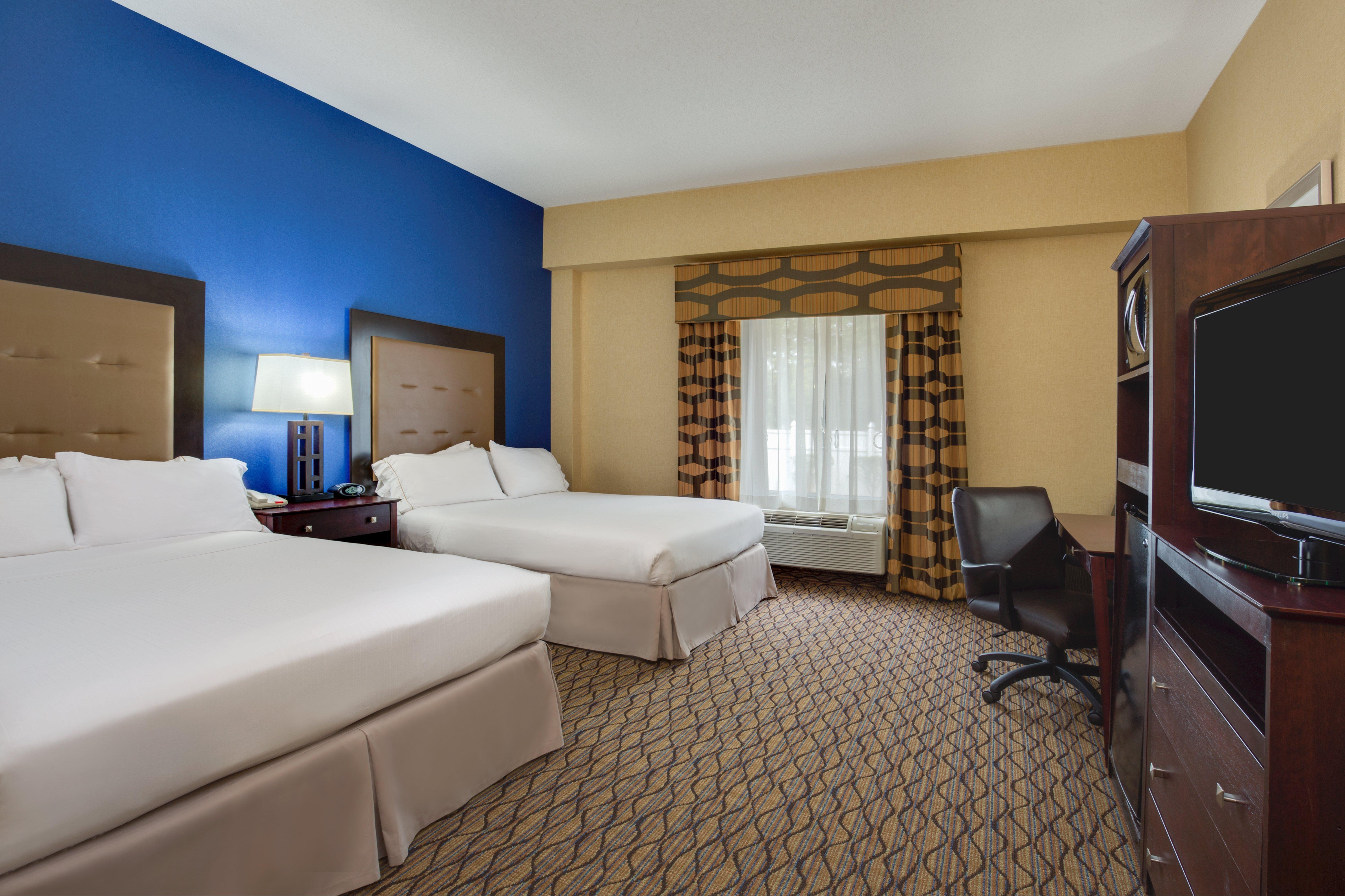 Holiday Inn Express Tower Center New Brunswick By Ihg East Brunswick Extérieur photo