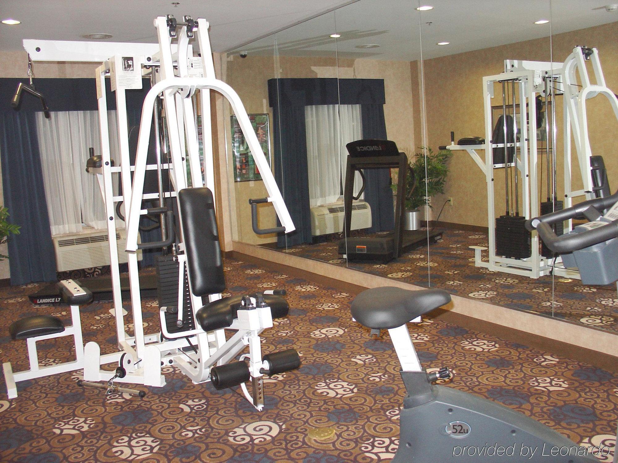 Holiday Inn Express Tower Center New Brunswick By Ihg East Brunswick Extérieur photo